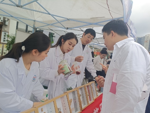参加昆明市2025年“质量月”诚信教育活动，开展科普宣传教育
